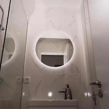 Fuerte 2 شقة بلغراد